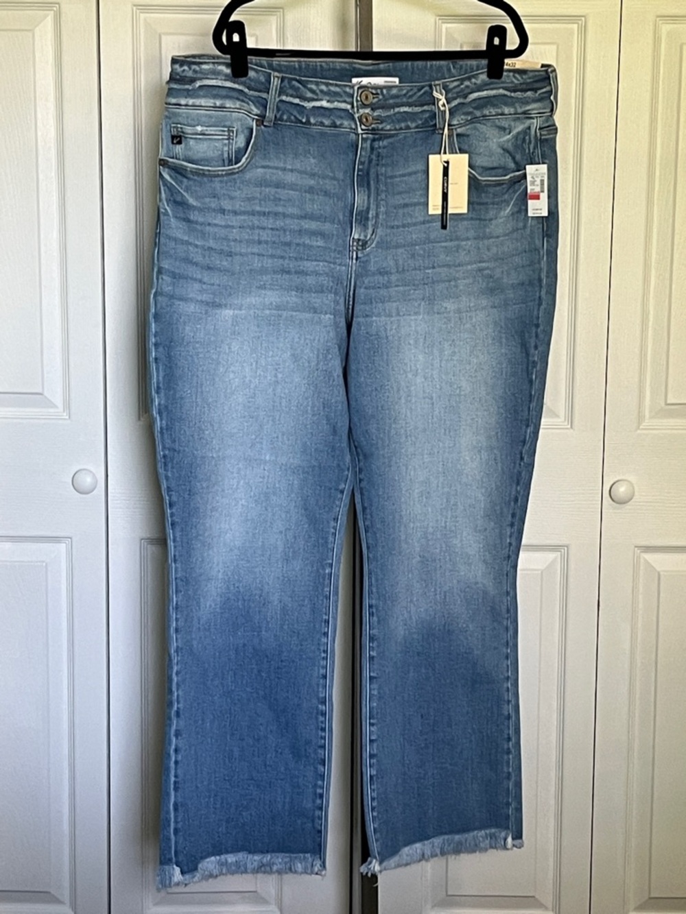 KanCan Light Blue Cropped Straight Jeans with Raw Hem